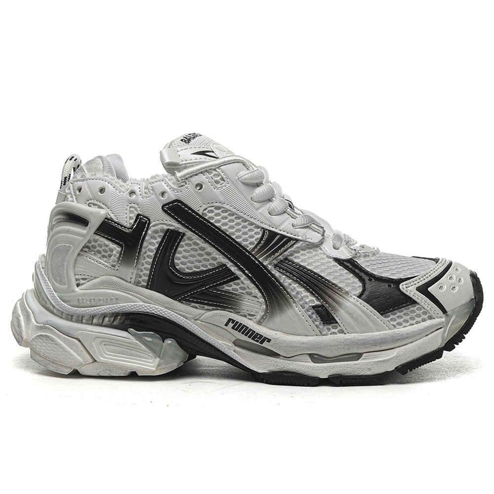 TBkicks Ba1enci*ga Runner Gradient White/Black